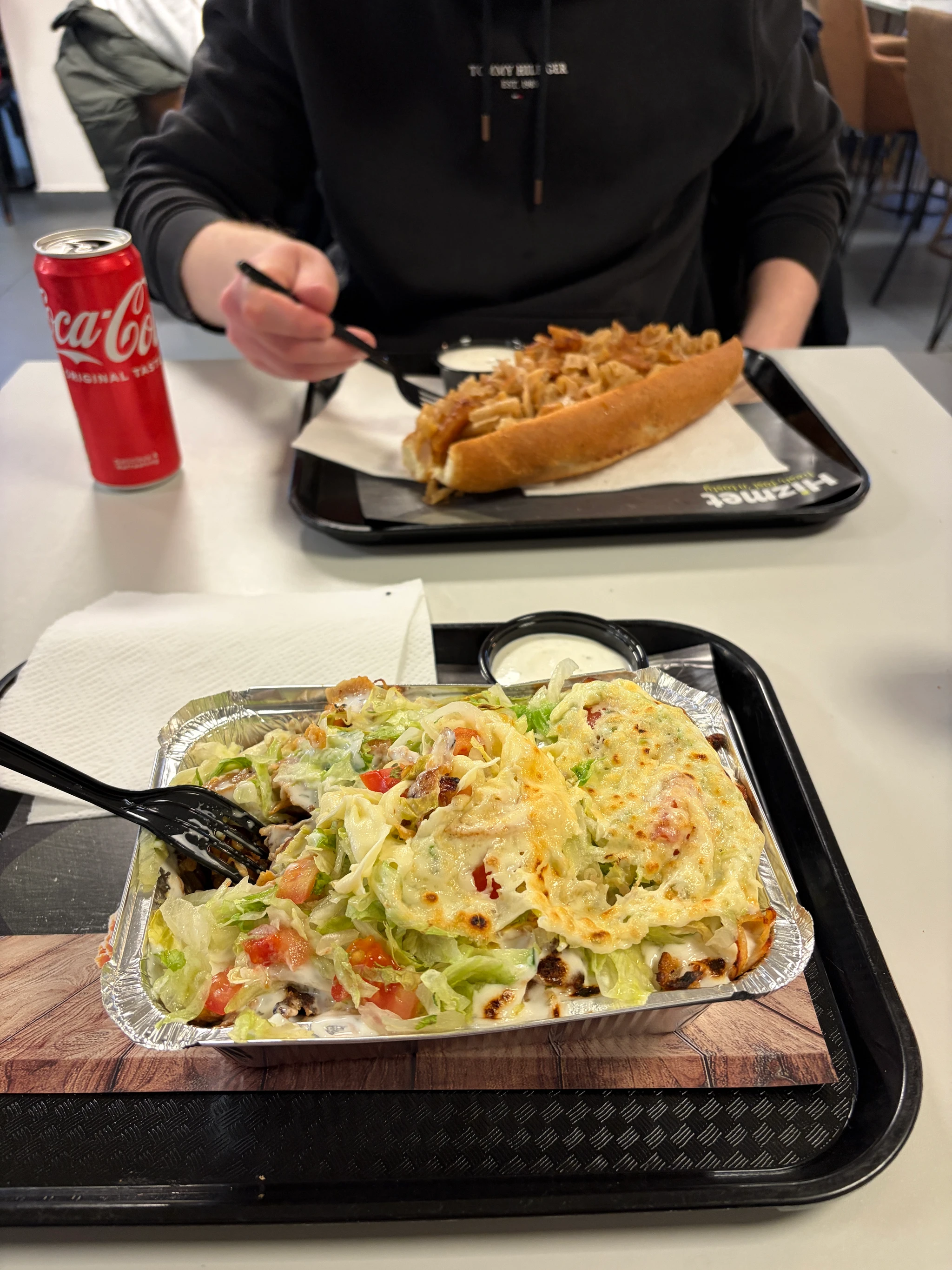 Kapsalon kip döner